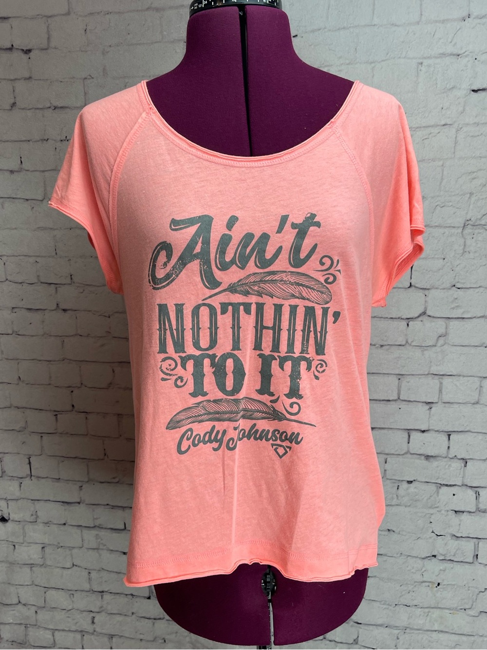 Cody Johnson short sleeve tshirt size large neon coral
